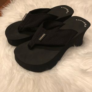 Cute Luckers Black Flip Flops👙😎🌸